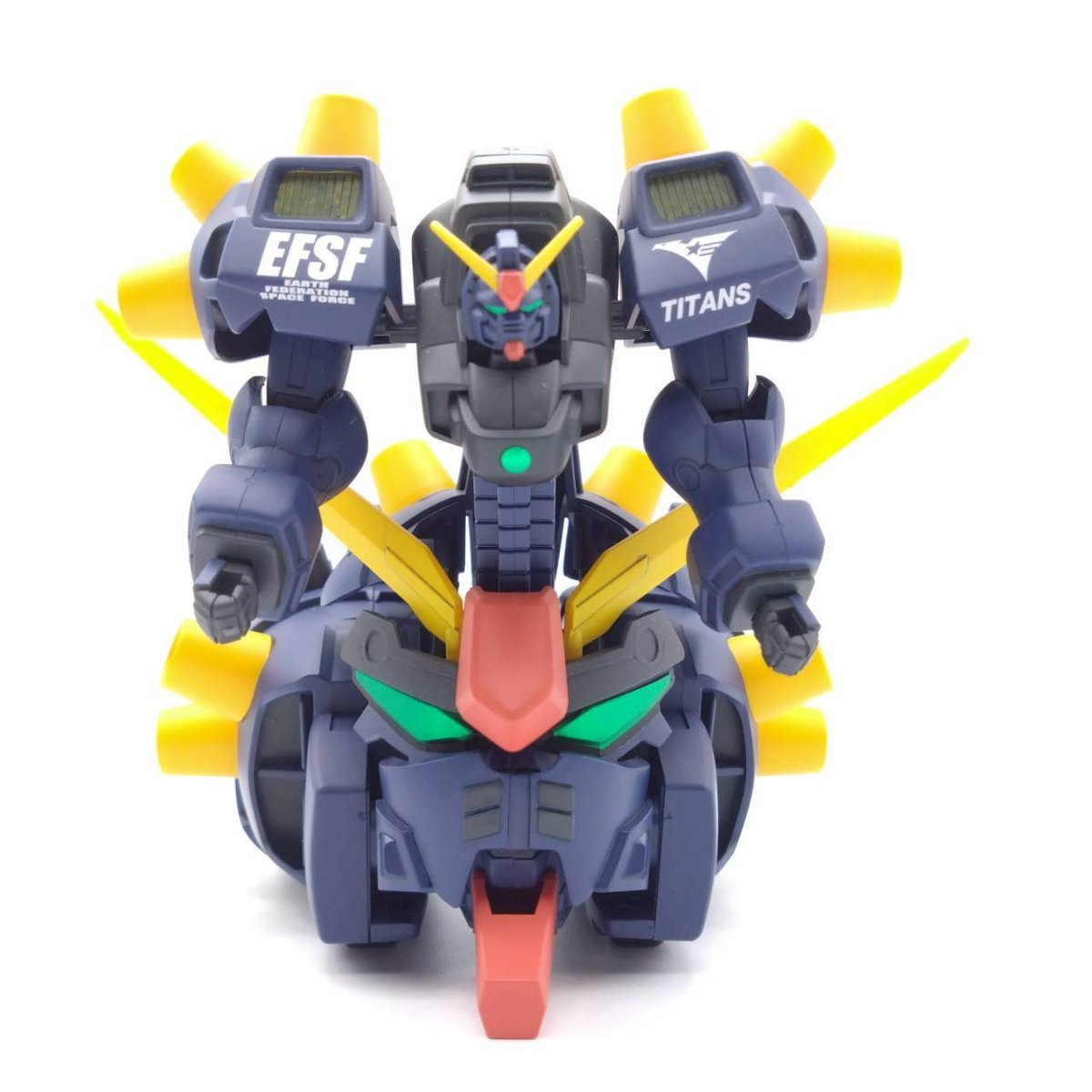 devilgundam-titans-2-detail-1