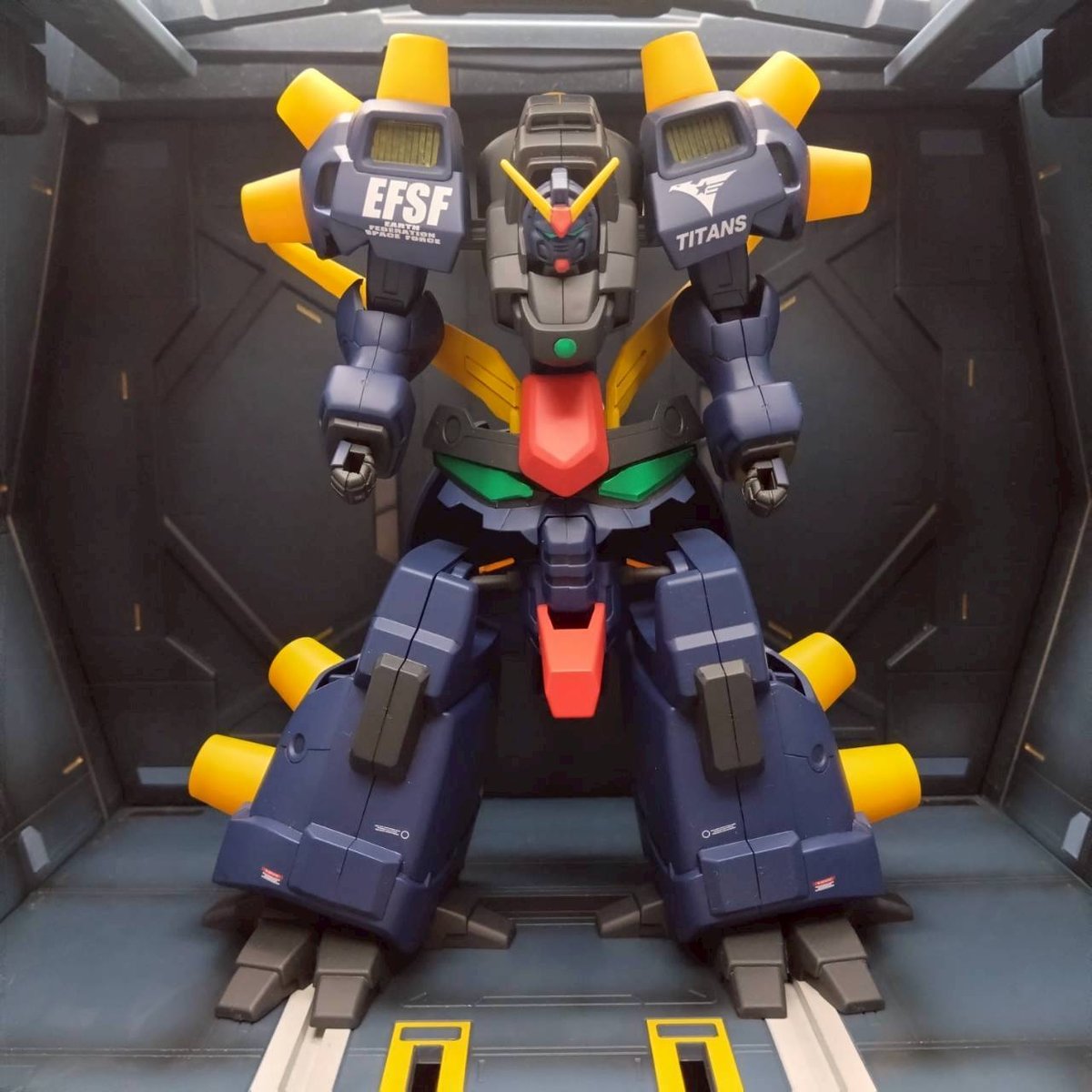 devilgundam-titans-8-gallery-2