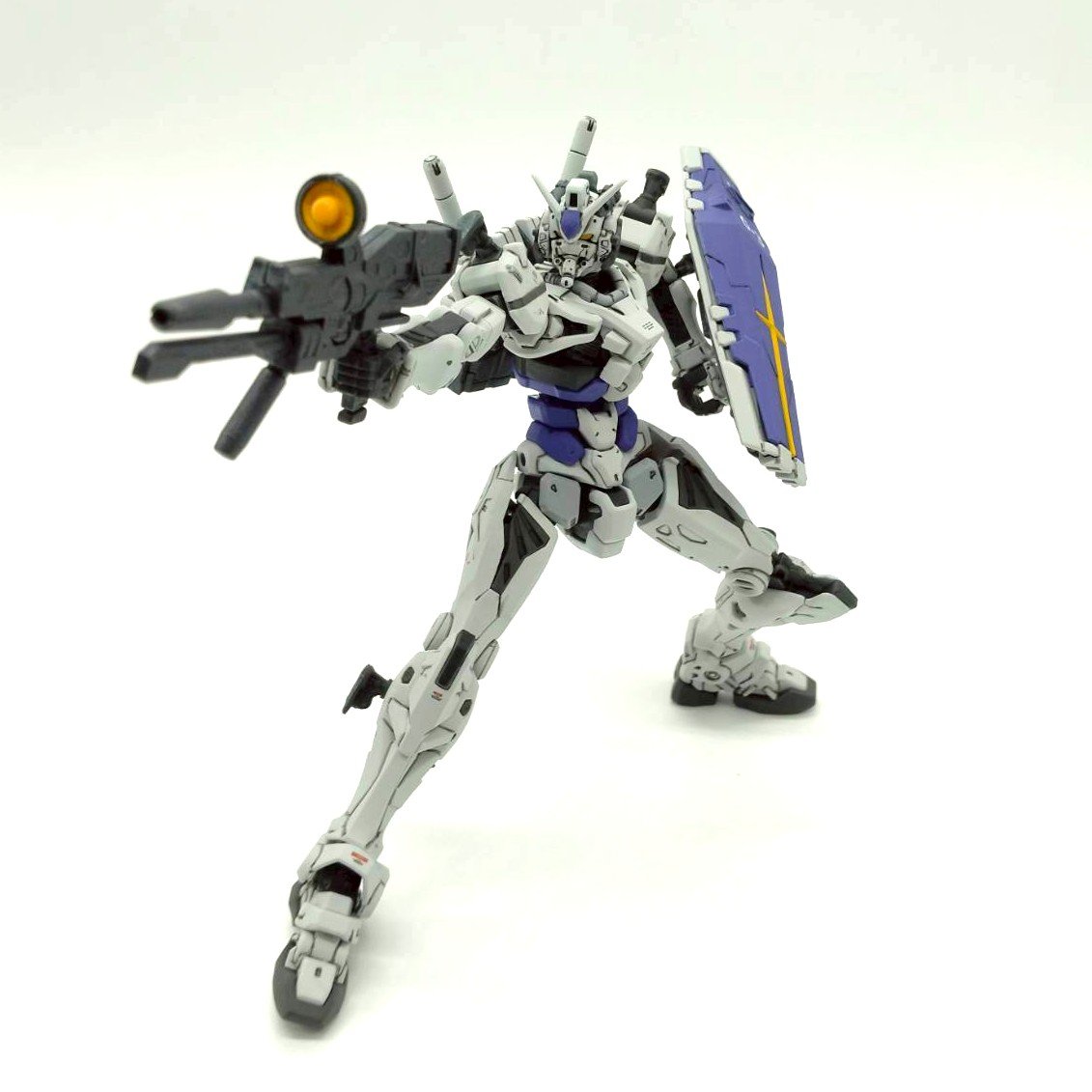 g-3gungam-gq-8-posing-3