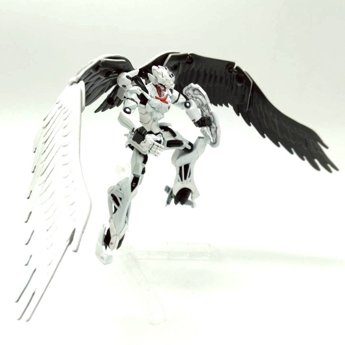 gquuuuuux-masspro-8-posing-8