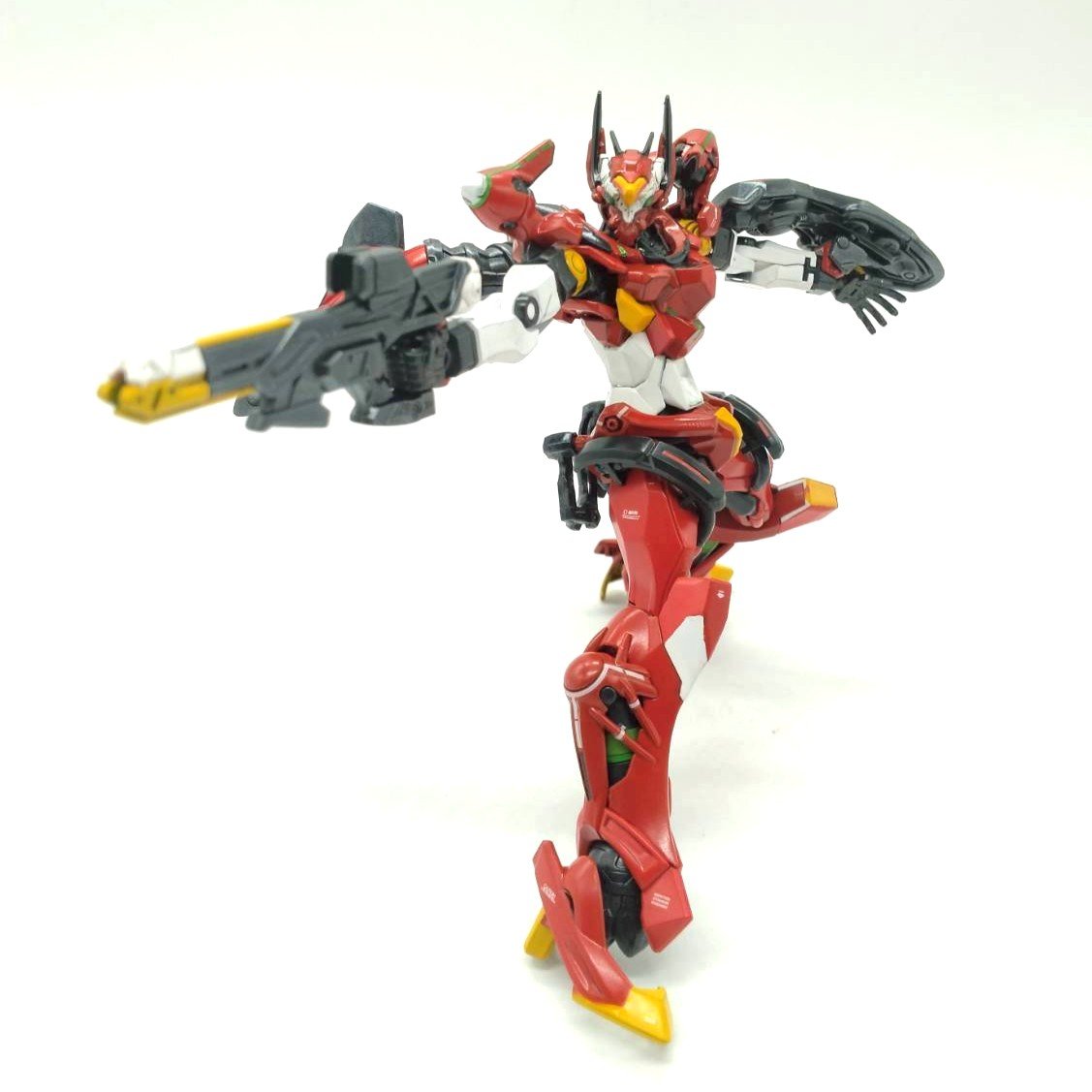 gquuuuuux-pm02-8-posing-2