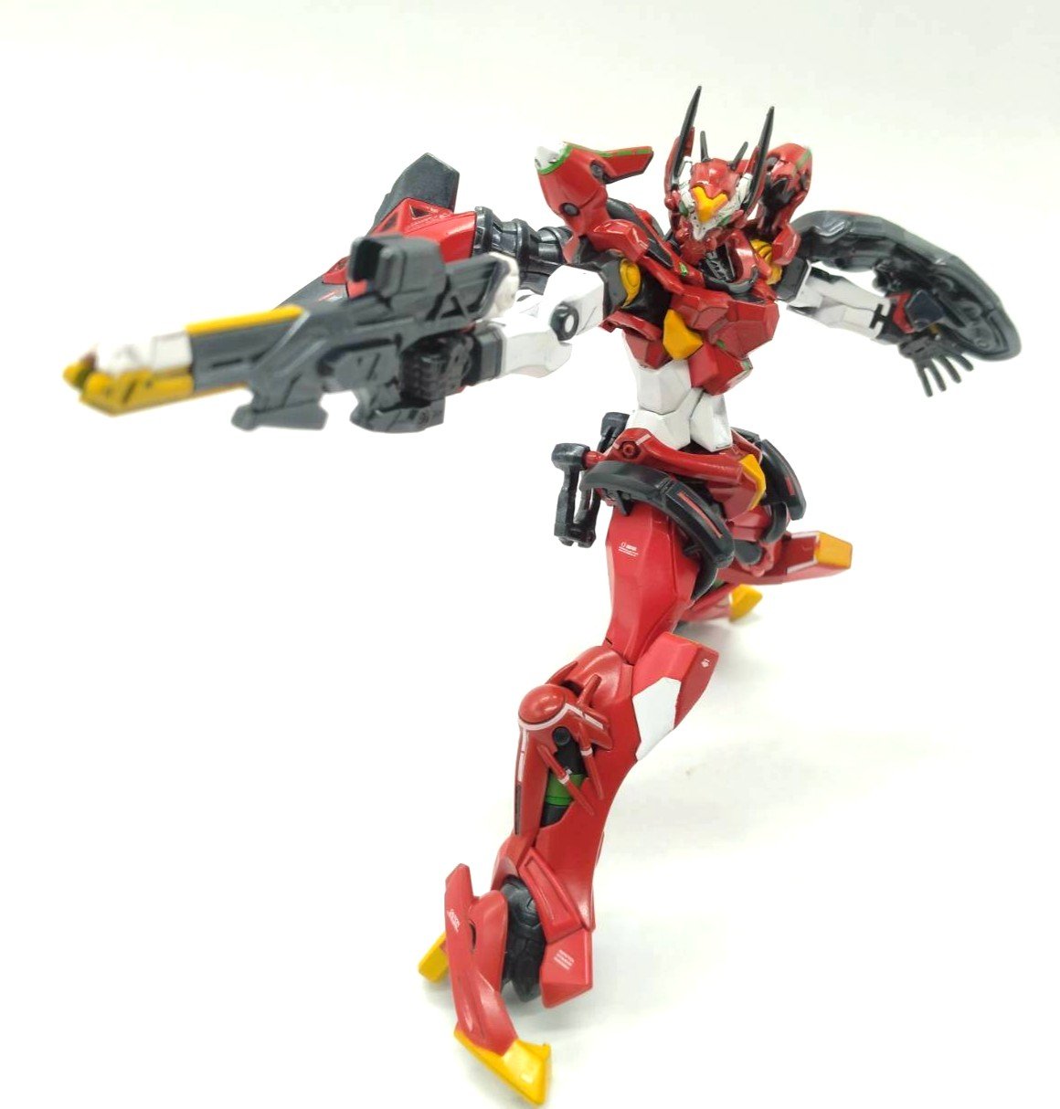 gquuuuuux-pm02-8-posing-4