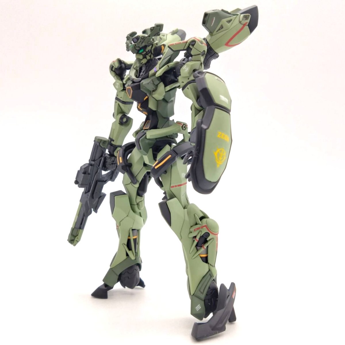gquuuuuux-zeon-2-detail-4