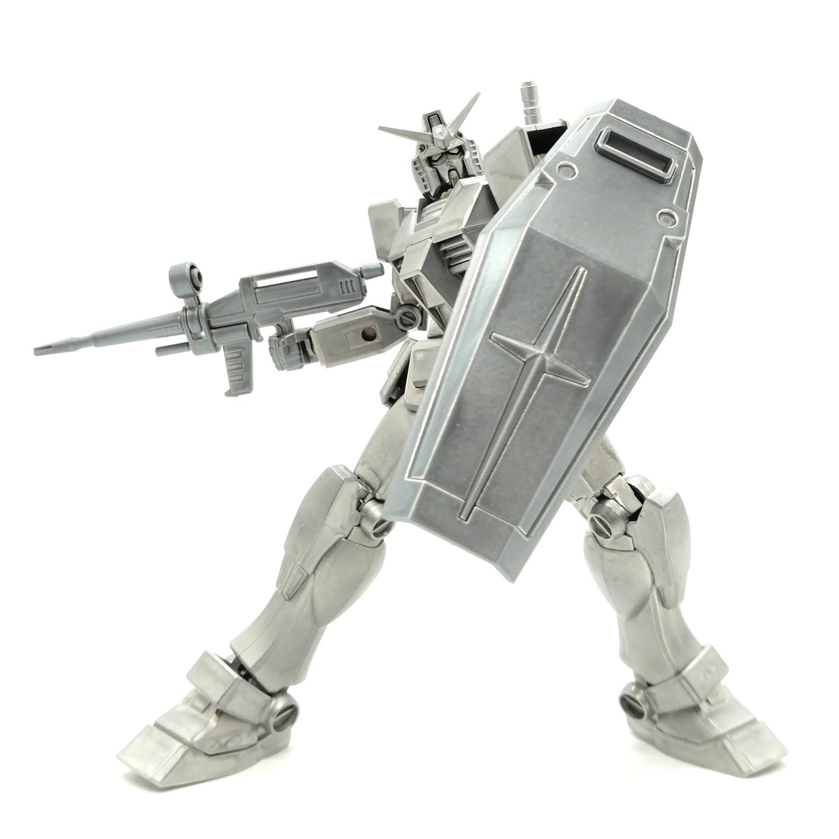 gundam-diecast-8-posing-1