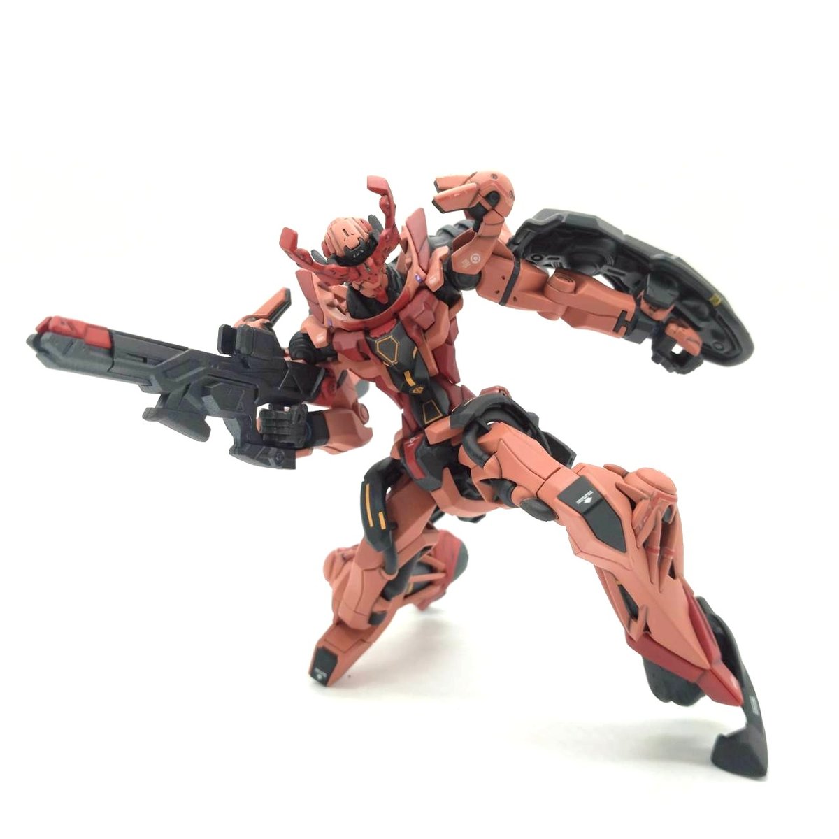 red-gquuuuuux-08-11
