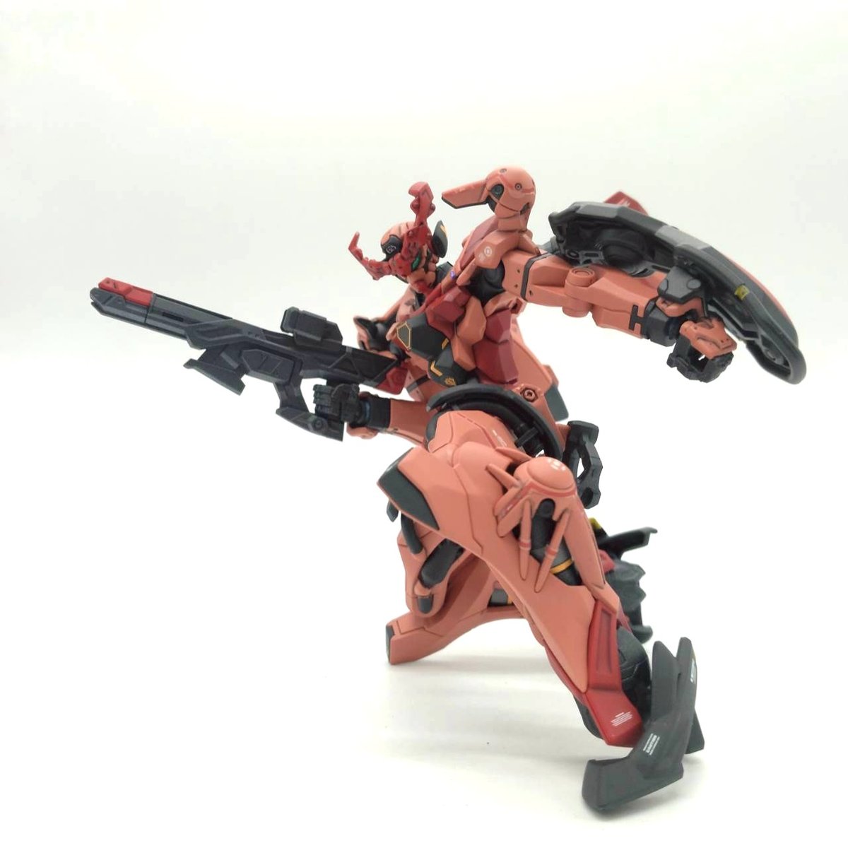 red-gquuuuuux-08-13