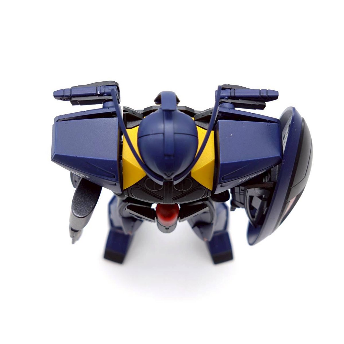 turn-a-titans-2-detail-5