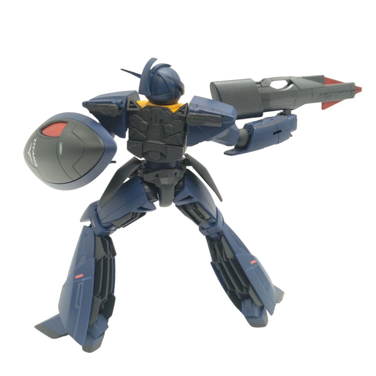 turna-titans-8-posing-3