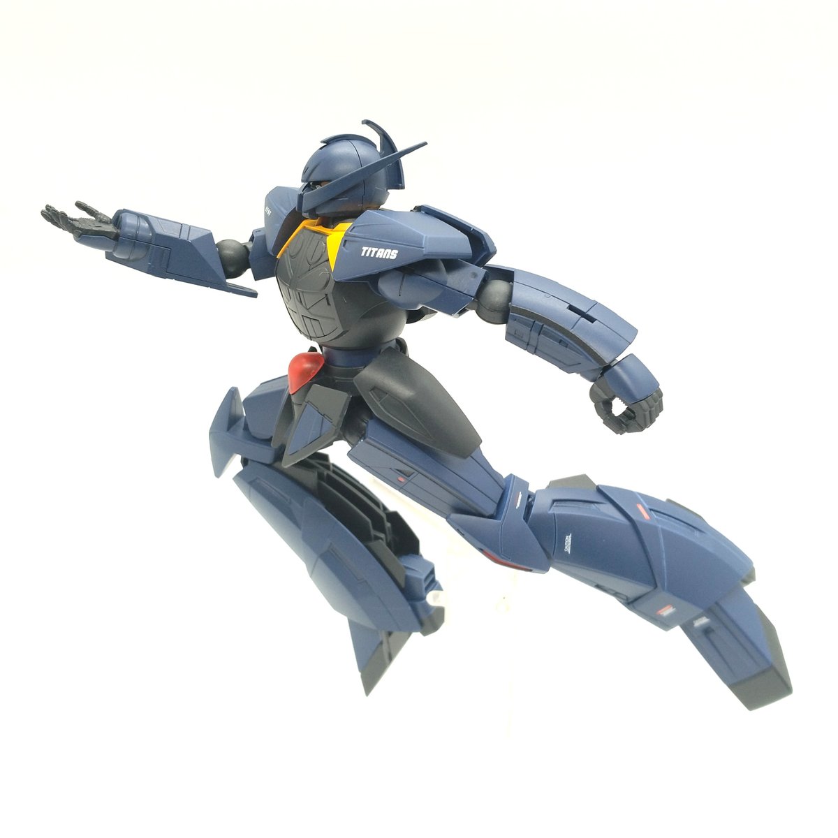turna-titans-8-posing-8