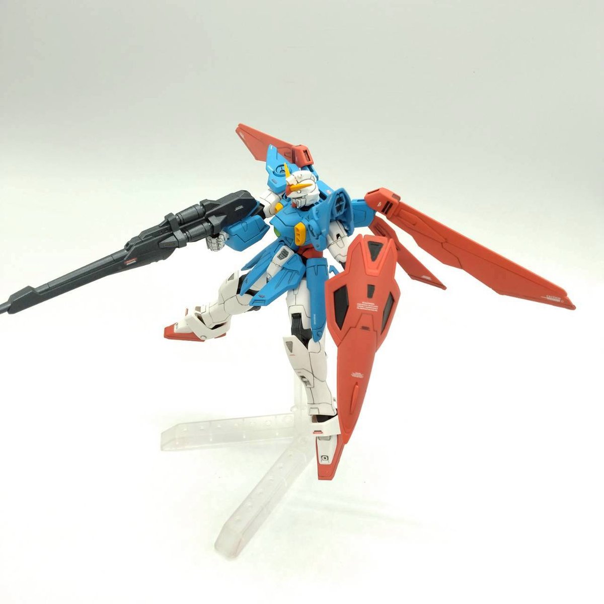 winggundam-ggun-8-posing-4