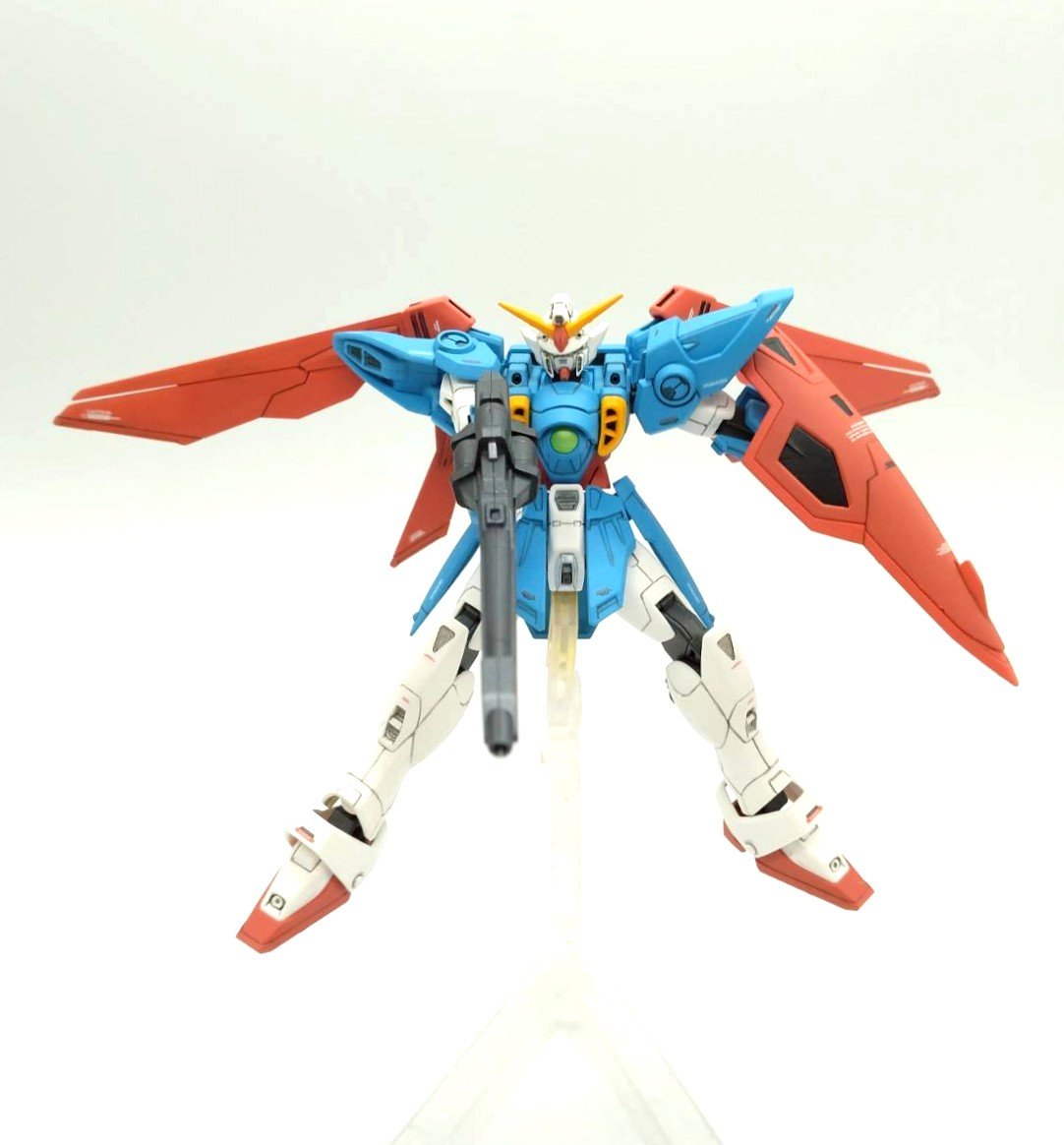 winggundam-ggun-8-posing-5